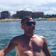  ,  Dima, 37