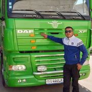  ,  Marat, 42
