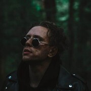  ,  Max, 28