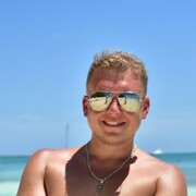  ,  Anton, 33