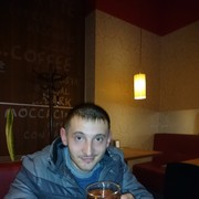  ,   Valentin, 37 ,   