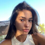  ,   Julia, 29 ,   ,   