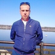  ,  denis, 42