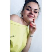  , 