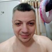  ,  Dima, 44