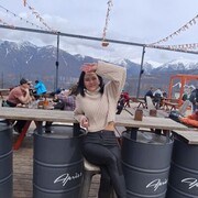  ,  Alexa, 47