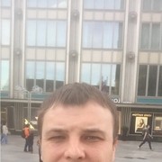  ,  Andrii, 42