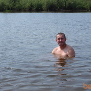  ,   Viktor, 36 ,   