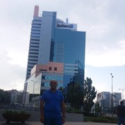  ,  Davit, 48
