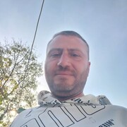  ,   Artur, 37 ,   ,   