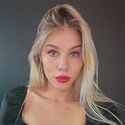  , 