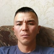  ,  Khikmatillo, 31