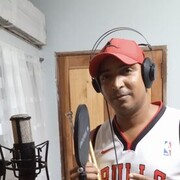  ,   Gustavo, 42 ,   ,   