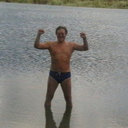  ,   Nik, 52 ,  