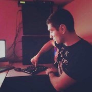  ,   Armen, 30 ,   ,   , c , 