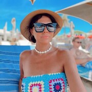  ,  Elena, 36