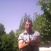  ,   Hovik, 36 ,   