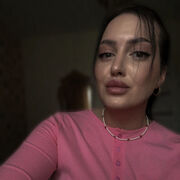  ,  Alena, 27