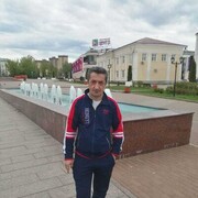  ,  Armen, 48