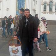  ,   Denis, 33 ,   ,   