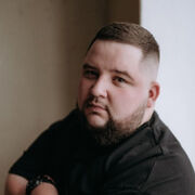  ,   Anton, 39 ,   ,   