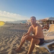  ,   Albert, 46 ,   ,   