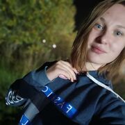  ,  Alena, 25