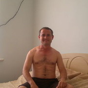  ,   Farell, 44 ,   