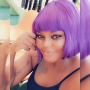 ,   Emilie, 38 ,   ,   