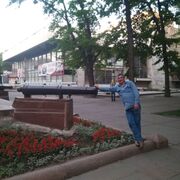 ����� ����