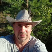  ,   Eduard, 48 ,   ,   