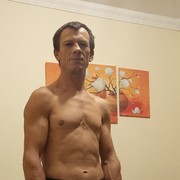  ,  Petro, 49