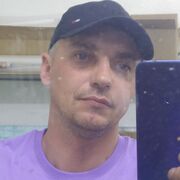  ,   Antoni, 42 ,   