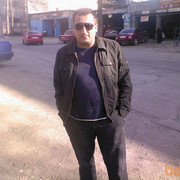  ,   Lui, 42 ,   ,   , c 