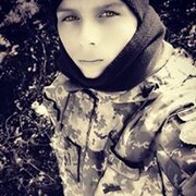  ,  Viktor, 27
