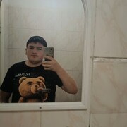  ,  Ali, 23