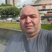  ,  Ali, 40