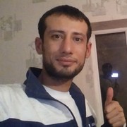 ,  Farrux, 37