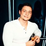  ,  Alex, 34