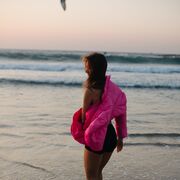  ,   Julia, 32 ,     , c , 