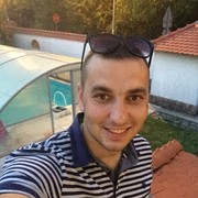  -,  Tomek, 33