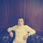 ,   Denis, 32 ,   