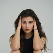  ,  Ksenia, 24