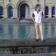  ,   Davo, 33 ,  
