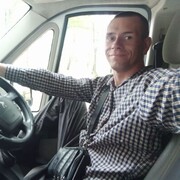  ,  Oleg, 42