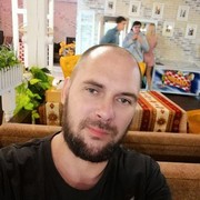  ,   Maksim, 41 ,  
