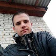  ,   Alexander, 32 ,   ,   