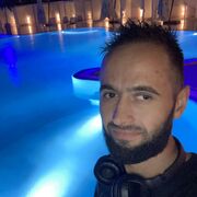  Mytchett,  Vlad, 34