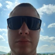  ,  Misha, 29