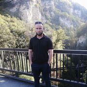  ,  Ali, 41